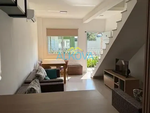 Sobrado com 116m² 2 quartos e 3 banheiros, à venda, no bairro Recanto Som Do Mar em Caraguatatuba