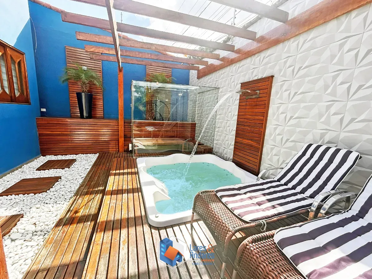 Sobrado, 5 quartos, 328 m² - Foto 1