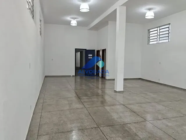Sobrado com 250m² 3 quartos e 2 banheiros, para alugar, no bairro Jardim das Indústrias em São José dos Campos