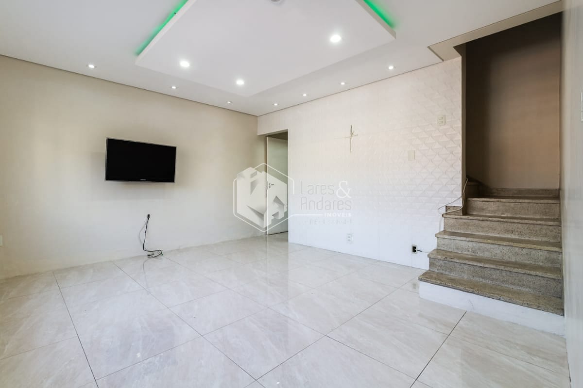 Casa à venda com 2 quartos, 112m² - Foto 4