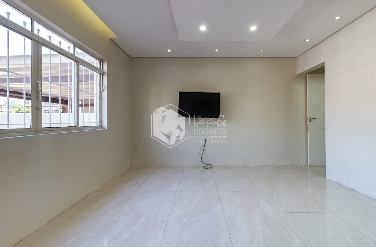 Casa à venda com 2 quartos, 112m² - Foto 3