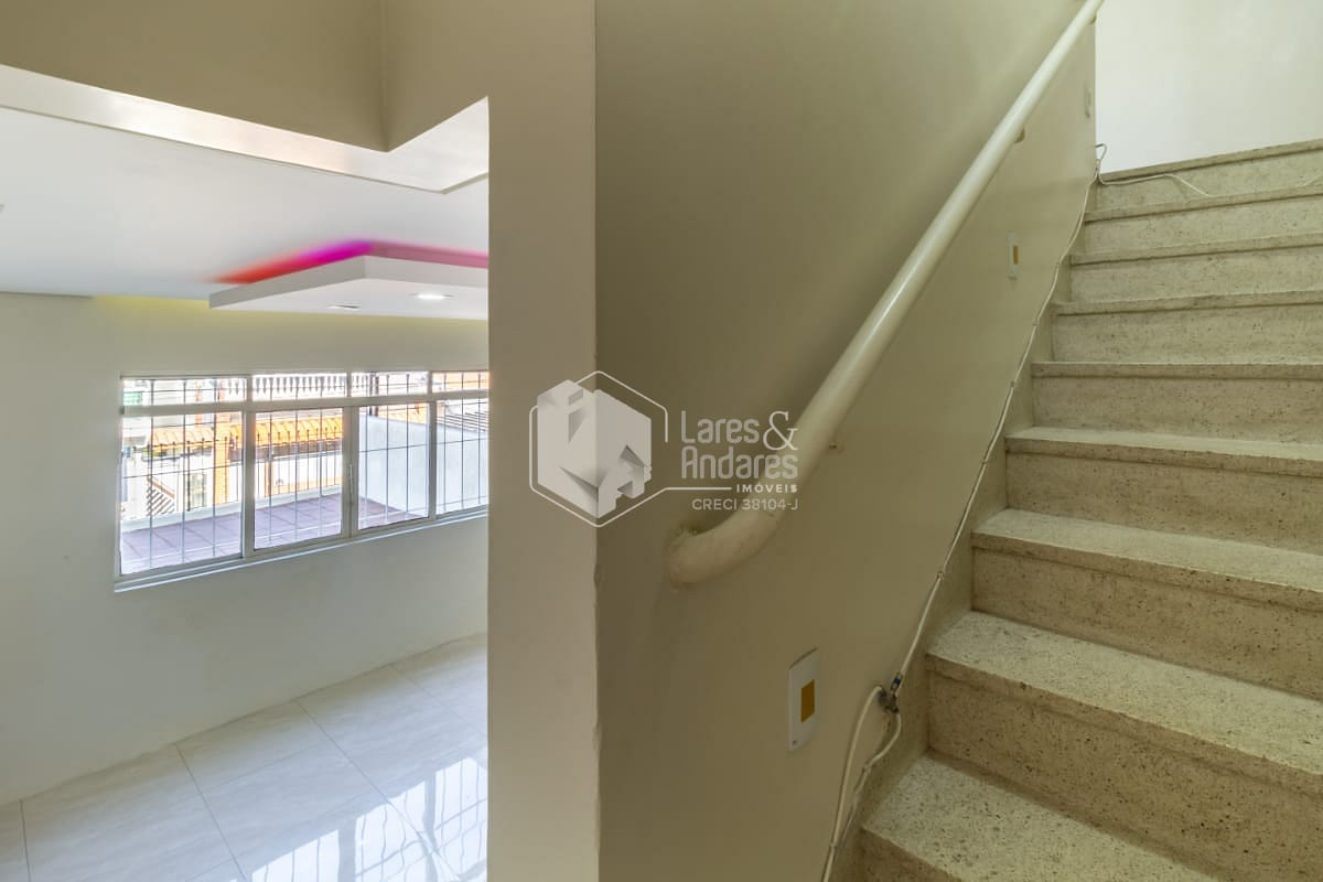 Casa à venda com 2 quartos, 112m² - Foto 10