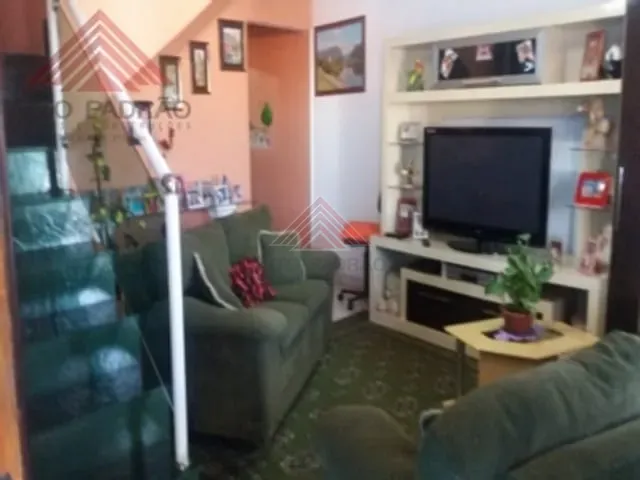 Sobrado com 126m² 3 quartos e 2 banheiros, à venda, no bairro Jardim Guanabara em Ribeirão Pires