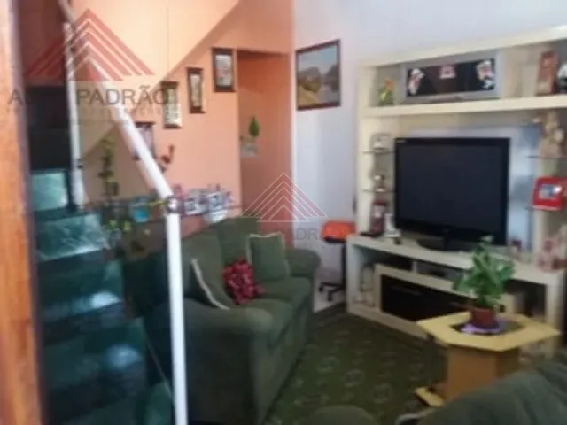 Sobrado com 126m² 3 quartos e 2 banheiros, à venda, no bairro Jardim Guanabara em Ribeirão Pires