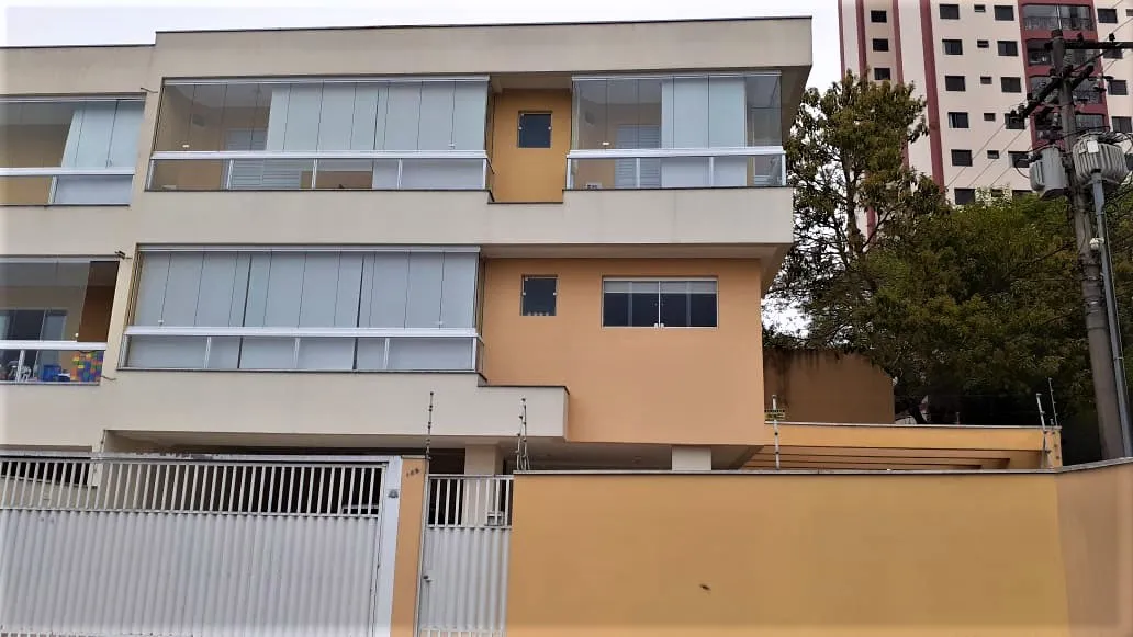Sobrado para venda em Vila Euclides com 3 quartos, sendo 3 suítes, 217m²