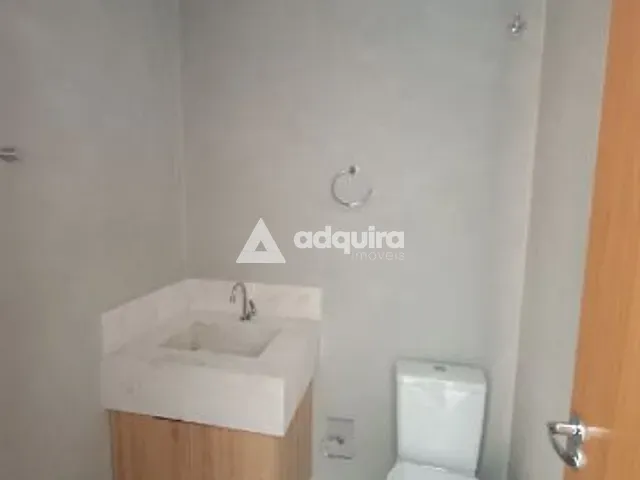 Sobrado 3 quartos e 3 banheiros, à venda, no bairro Jardim Carvalho em Ponta Grossa