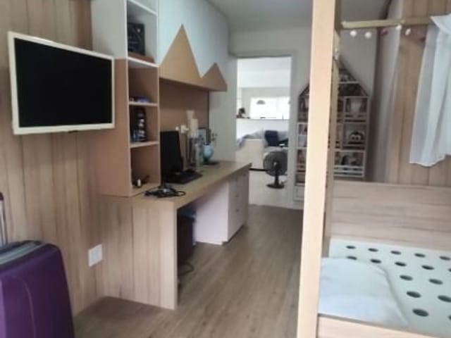 Sobrado com 350m² 3 quartos e 3 banheiros, à venda, no bairro Jardim Barbacena em Cotia