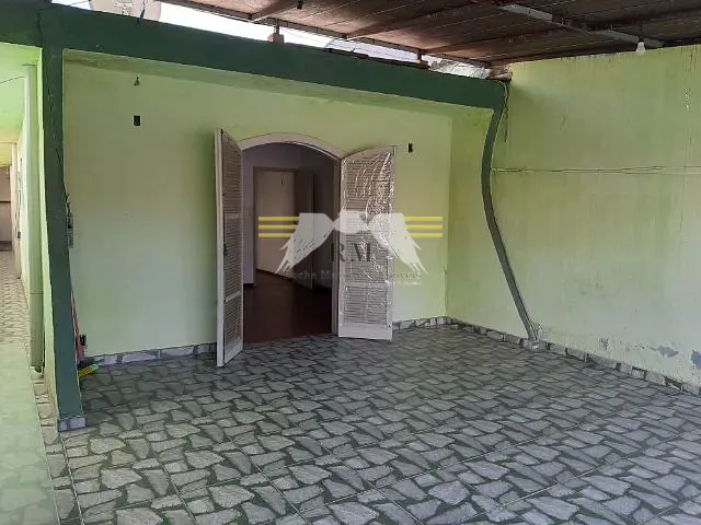 Sobrado com 250m² 3 quartos e 2 banheiros, à venda, no bairro Jardim Marília em São Paulo