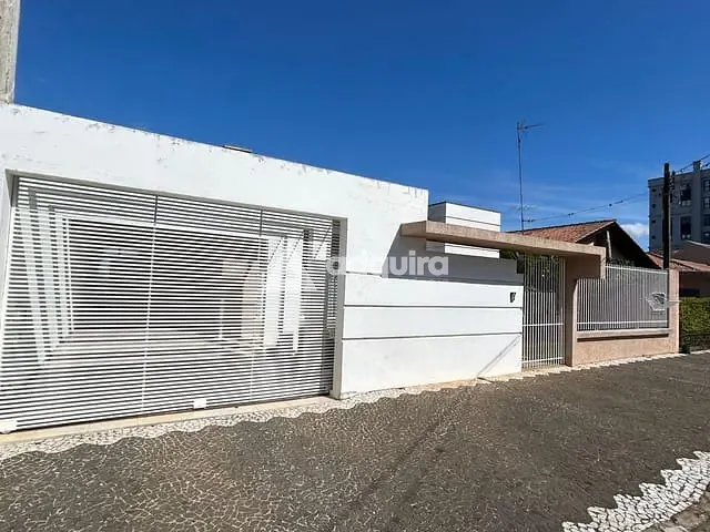 Sobrado com 462m² 3 quartos e 3 banheiros, à venda, no bairro Oficinas em Ponta Grossa