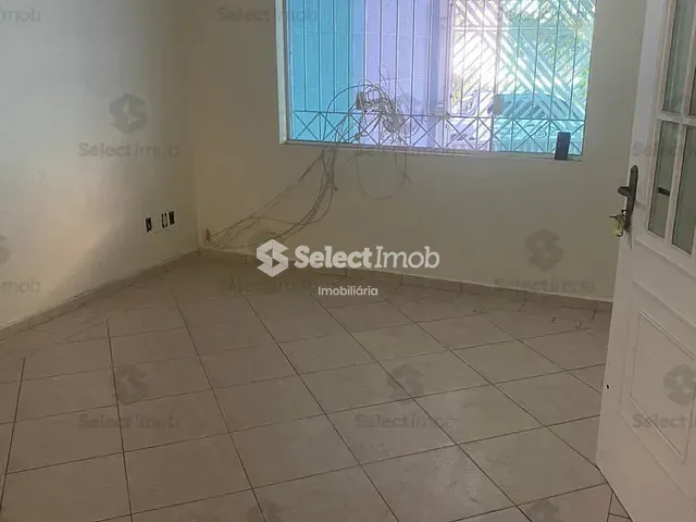 Sobrado com 105m² 3 quartos e 2 banheiros, à venda, no bairro Parque São Vicente em Mauá