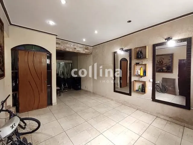 Sobrado com 300m² 2 quartos e 2 banheiros, à venda, no bairro Parque Jandaia em Carapicuíba