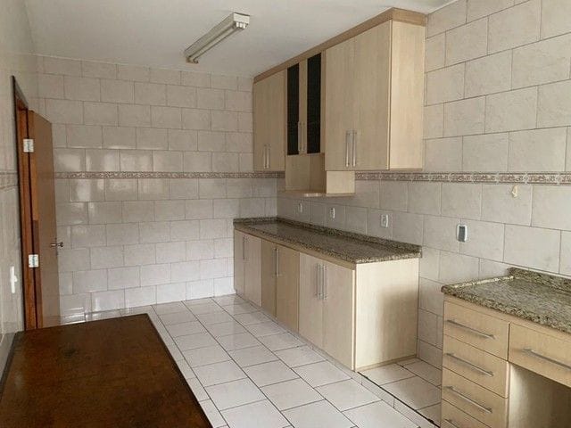 Foto do Sobrado - Sobrado com 3 dormitórios para alugar, 166 m² por R$ 2.700,00/mês - Centro - Jacareí/SP | INDEPENDENCE NEGOCIOS IMOBILIARIOS LTDA