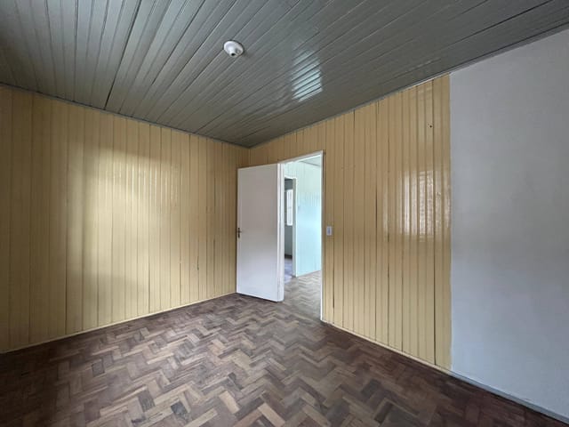 Casa com 300m² 5 quartos e 3 banheiros, à venda, no bairro Fragata em Pelotas