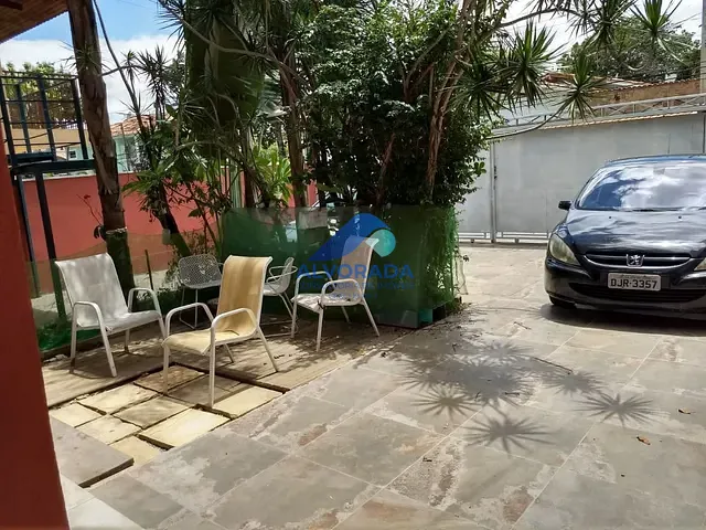 Sobrado com 250m² 6 quartos e 1 banheiro, à venda, no bairro Jardim das Indústrias em São José dos Campos