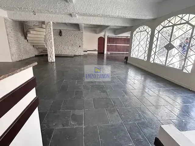 Sobrado com 630m² 4 quartos e 6 banheiros, para alugar, no bairro Vila Dusi em São Bernardo do Campo
