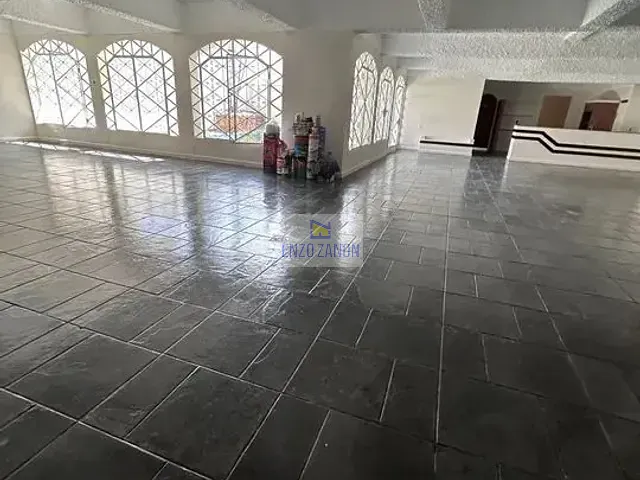 Sobrado com 630m² 4 quartos e 6 banheiros, para alugar, no bairro Vila Dusi em São Bernardo do Campo