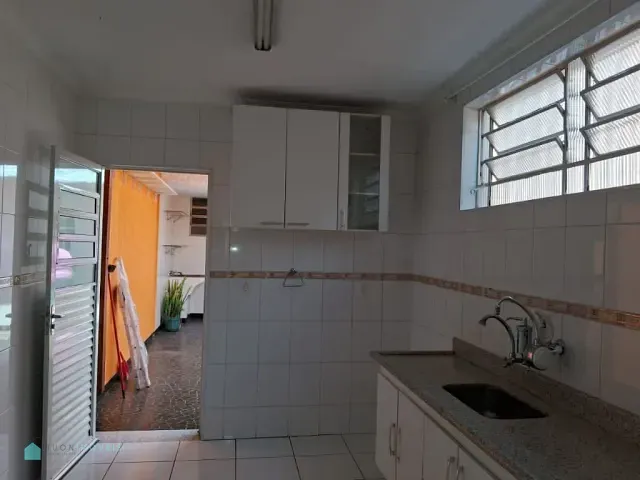 Sobrado com 160m² 3 quartos e 5 banheiros, para alugar, no bairro Jardim Monjolo em São Paulo