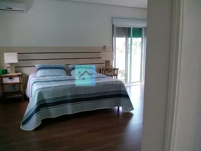 Sobrado com 850m² 3 quartos e 5 banheiros, à venda, no bairro Massaguaçu em Caraguatatuba