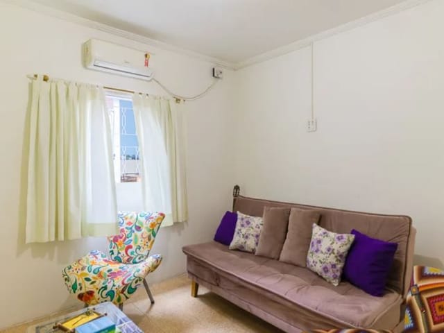 Foto do Sobrado - Sobrado com 4 dormitórios à venda por R$ 640.000,00 - Conjunto Residencial Trinta e Um de Março - São José dos Campos/SP | RUSSI IMÓVEIS