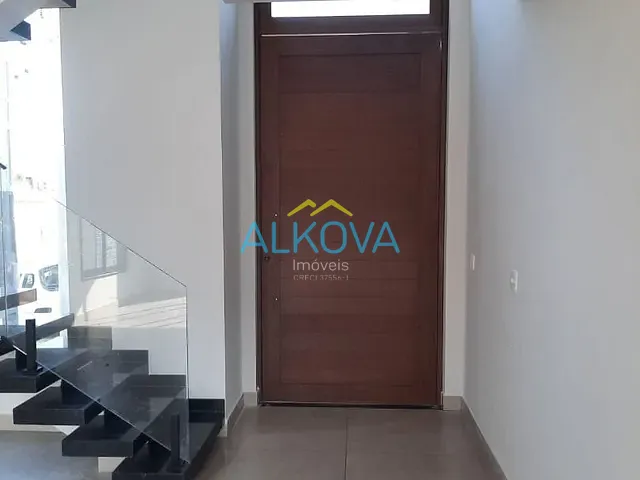 Sobrado com 250m² 3 quartos e 3 banheiros, à venda, no bairro Loteamento Floresta em São José dos Campos