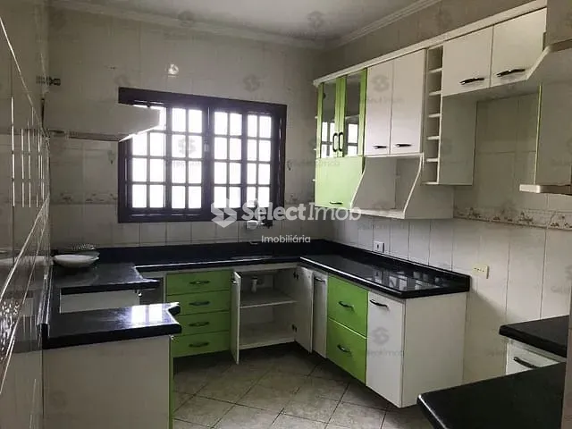 Sobrado com 100m² 3 quartos e 1 banheiro, à venda, no bairro Colônia em Ribeirão Pires