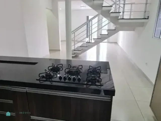 Sobrado com 175m² 3 quartos e 3 banheiros, à venda, no bairro Villa Verde em Franco da Rocha