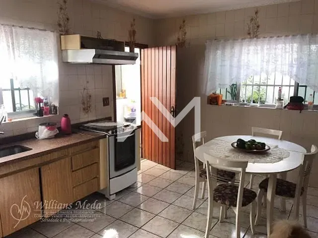 Sobrado com 7m² 3 quartos e 2 banheiros, à venda, no bairro Jardim Munhoz em Guarulhos