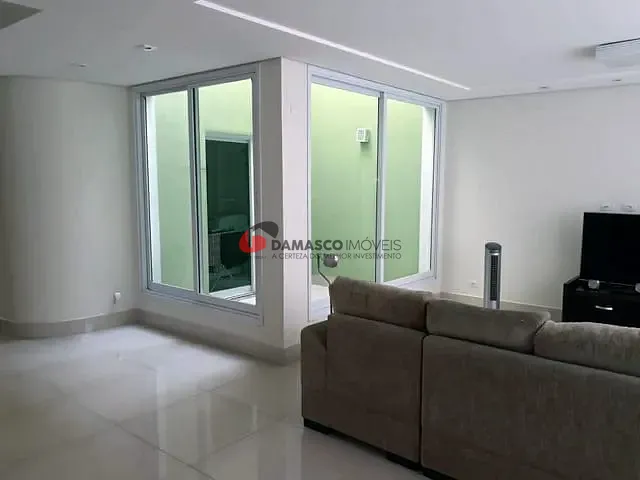 Sobrado com 203m², à venda, no bairro Olímpico em São Caetano do Sul