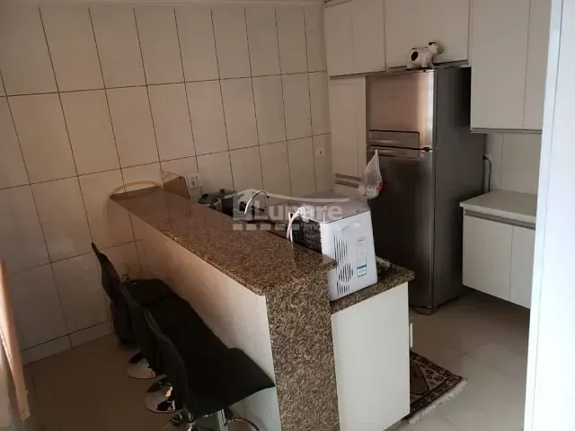 Sobrado com 190m² 3 quartos e 4 banheiros, à venda, no bairro Vila Santa Helena em Mogi das Cruzes