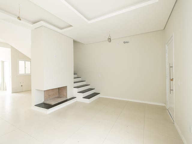 Casa com 125m² 3 quartos e 1 banheiro, à venda, no bairro Laranjal em Pelotas