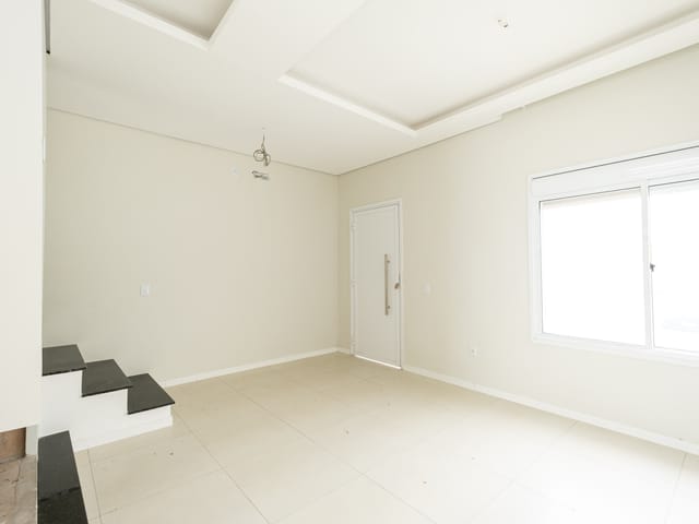 Casa com 125m² 3 quartos e 1 banheiro, à venda, no bairro Laranjal em Pelotas