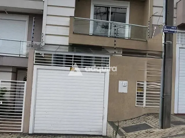 Sobrado 3 quartos e 3 banheiros, à venda, no bairro Oficinas em Ponta Grossa
