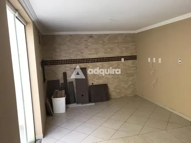Sobrado 3 quartos e 3 banheiros, à venda, no bairro Oficinas em Ponta Grossa