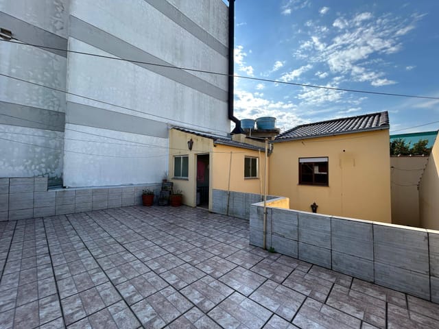Casa com 281m² 4 quartos e 2 banheiros, à venda, no bairro Centro em Pelotas