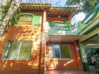 Foto do Sobrado-Sobrado para venda em Recanto Monte Alegre com 4 quartos, sendo 2 suítes, 254m²