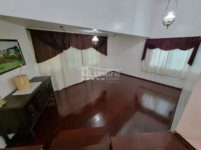 Sobrado com 608m² 4 quartos e 6 banheiros, à venda, no bairro Vila Nova Socorro em Mogi das Cruzes