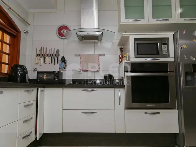 Sobrado com 262m² 3 quartos e 4 banheiros, à venda, no bairro Vila Albertina em São Paulo