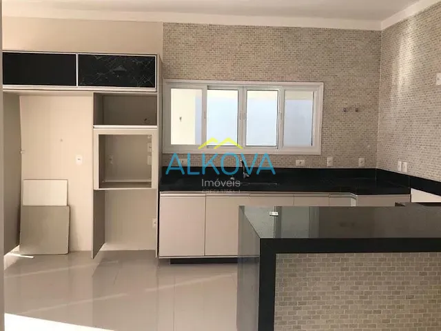 Sobrado com 750m² 5 quartos e 7 banheiros, à venda ou para alugar, no bairro Condomínio Residencial Jaguary em São José dos Campos