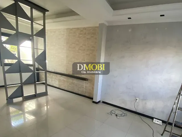 Sobrado com 210m² 4 quartos e 2 banheiros, para alugar, no bairro Oriço em Gravataí