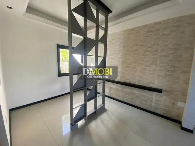 Sobrado com 210m² 4 quartos e 2 banheiros, para alugar, no bairro Oriço em Gravataí