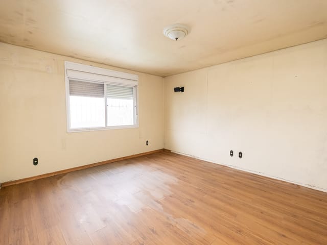 Casa com 450m² 6 quartos e 4 banheiros, à venda, no bairro Centro em Pelotas