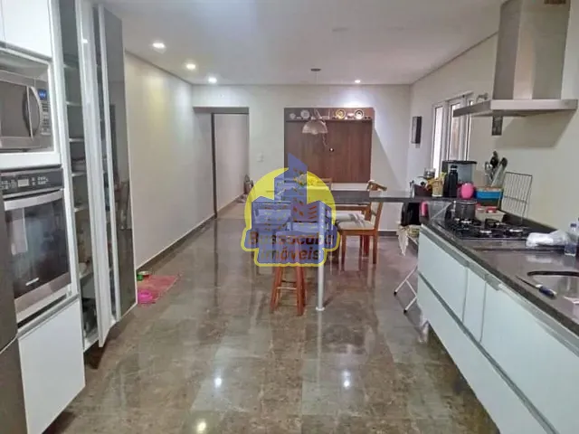 Sobrado com 170m² 3 quartos e 3 banheiros, à venda, no bairro Vila Yara em Osasco