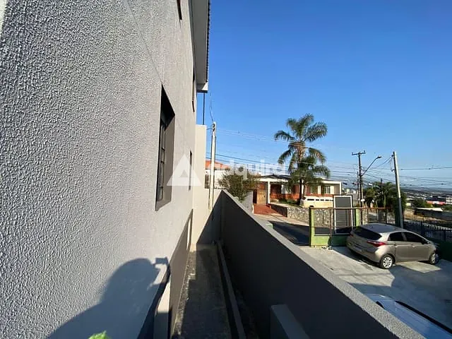 Sobrado para alugar, no bairro Centro em Ponta Grossa