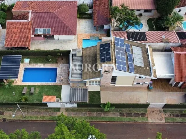 Sobrado com 641m² 4 quartos e 5 banheiros, à venda, no bairro Tucanos em Londrina
