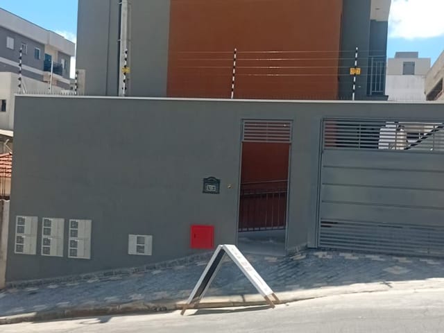 Sobrado 2 quartos e 2 banheiros, à venda, no bairro Itaquera em São Paulo