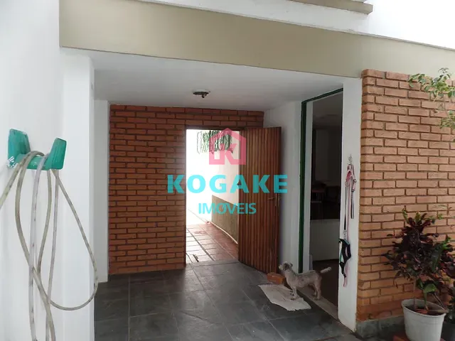 Sobrado com 225m² 3 quartos e 3 banheiros, à venda, no bairro Vila Ema em São José dos Campos