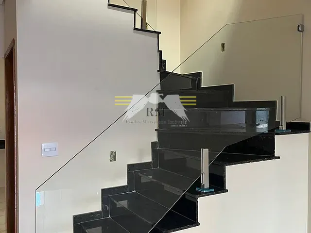 Sobrado 3 quartos e 2 banheiros, à venda, no bairro Jardim Aricanduva em São Paulo