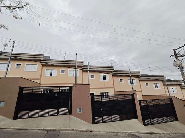 Sobrado com 63m² 2 quartos e 1 banheiro, à venda, no bairro Vila Aurea em São Paulo