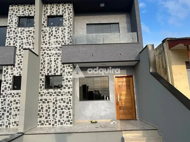 Sobrado com 156m² 3 quartos e 2 banheiros, à venda, no bairro Uvaranas em Ponta Grossa