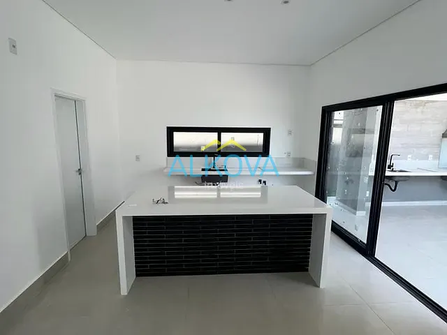 Sobrado com 300m² 3 quartos e 5 banheiros, à venda, no bairro Condomínio Terras do Vale em Caçapava